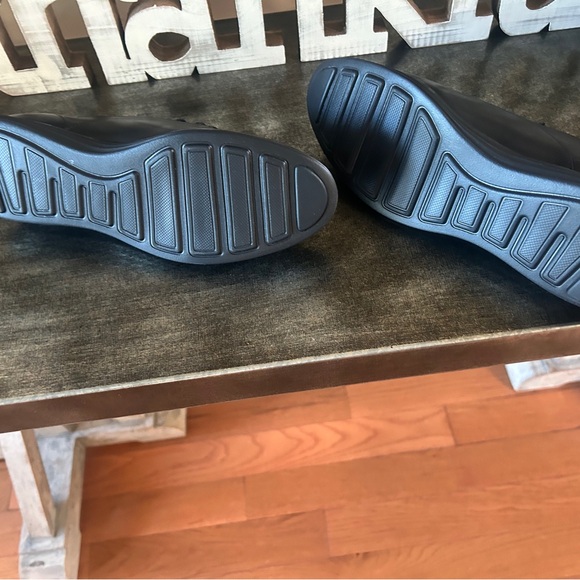 Cole Haan Original Grand Plain Oxfords - Picture 7 of 7